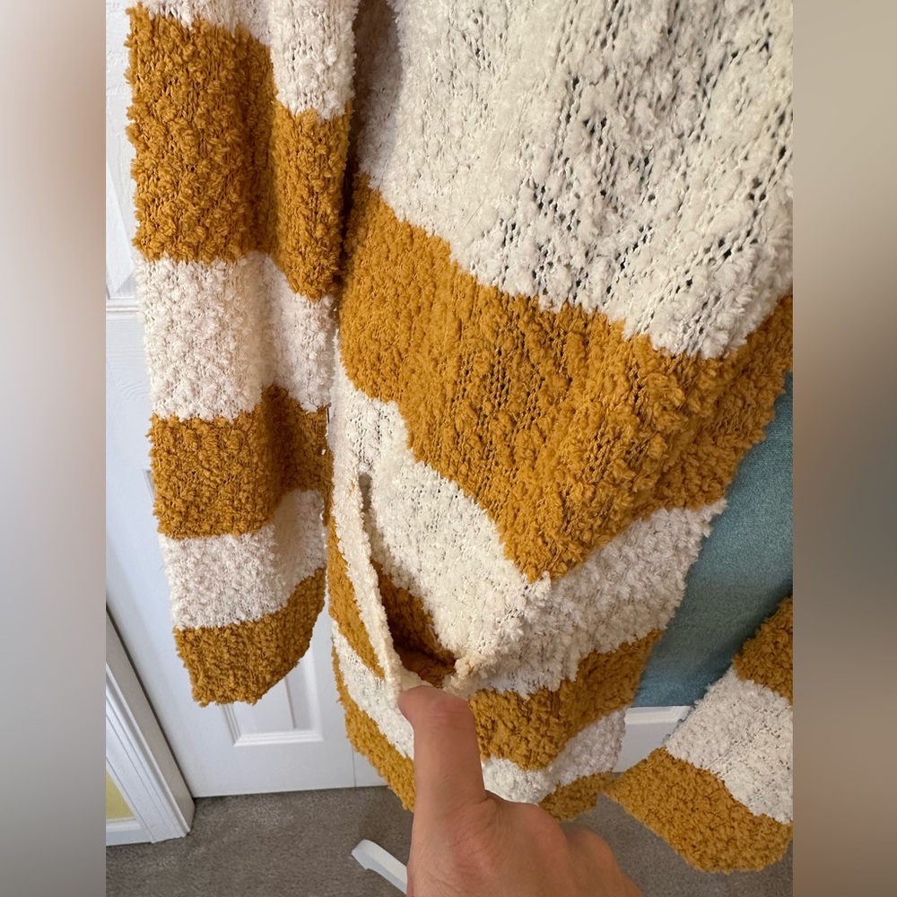Gold and cream striped cardigan NWT - Picture 2 of 5
